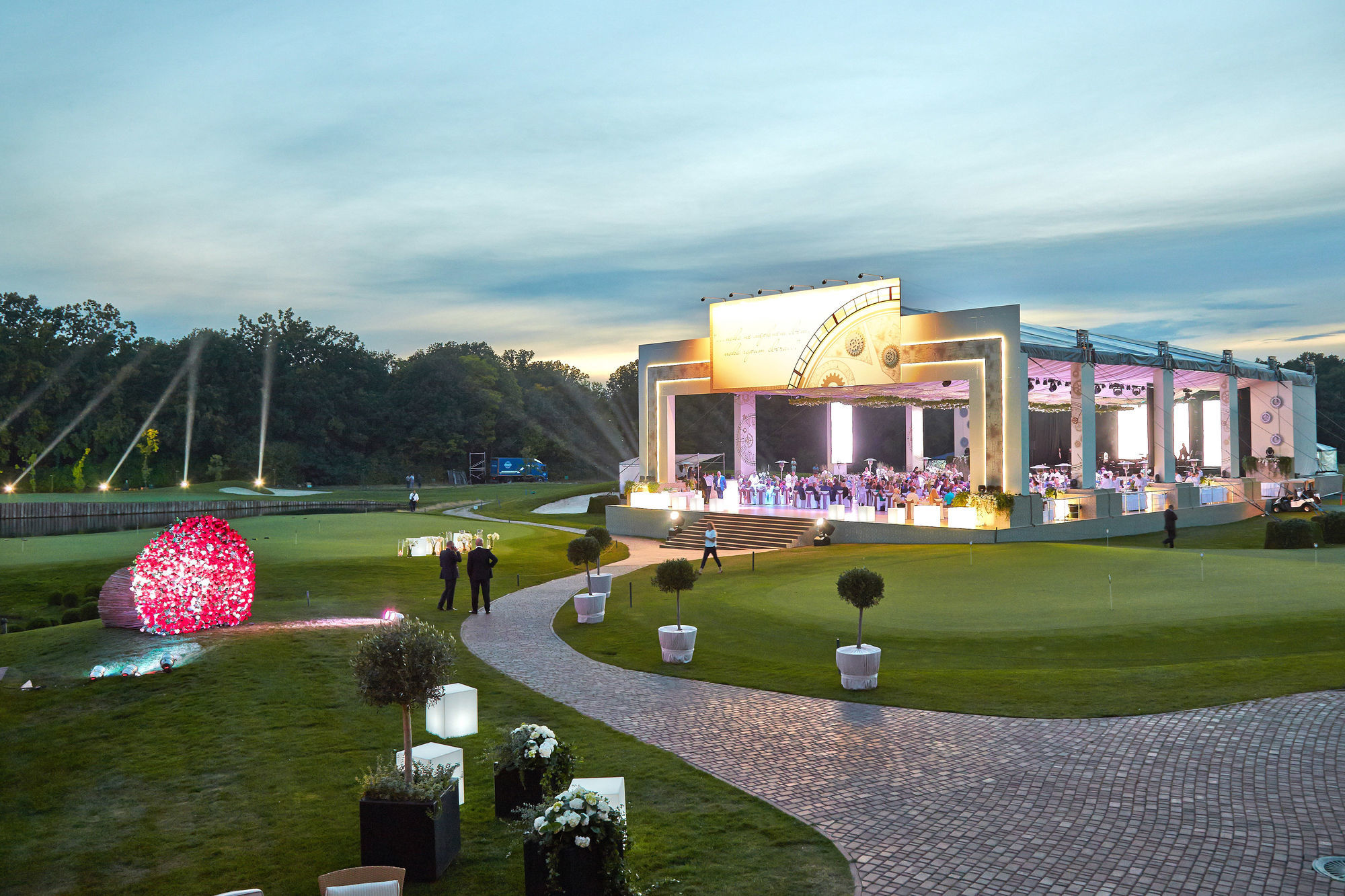 Superior Golf And Spa Resort Kharkiv Extérieur photo