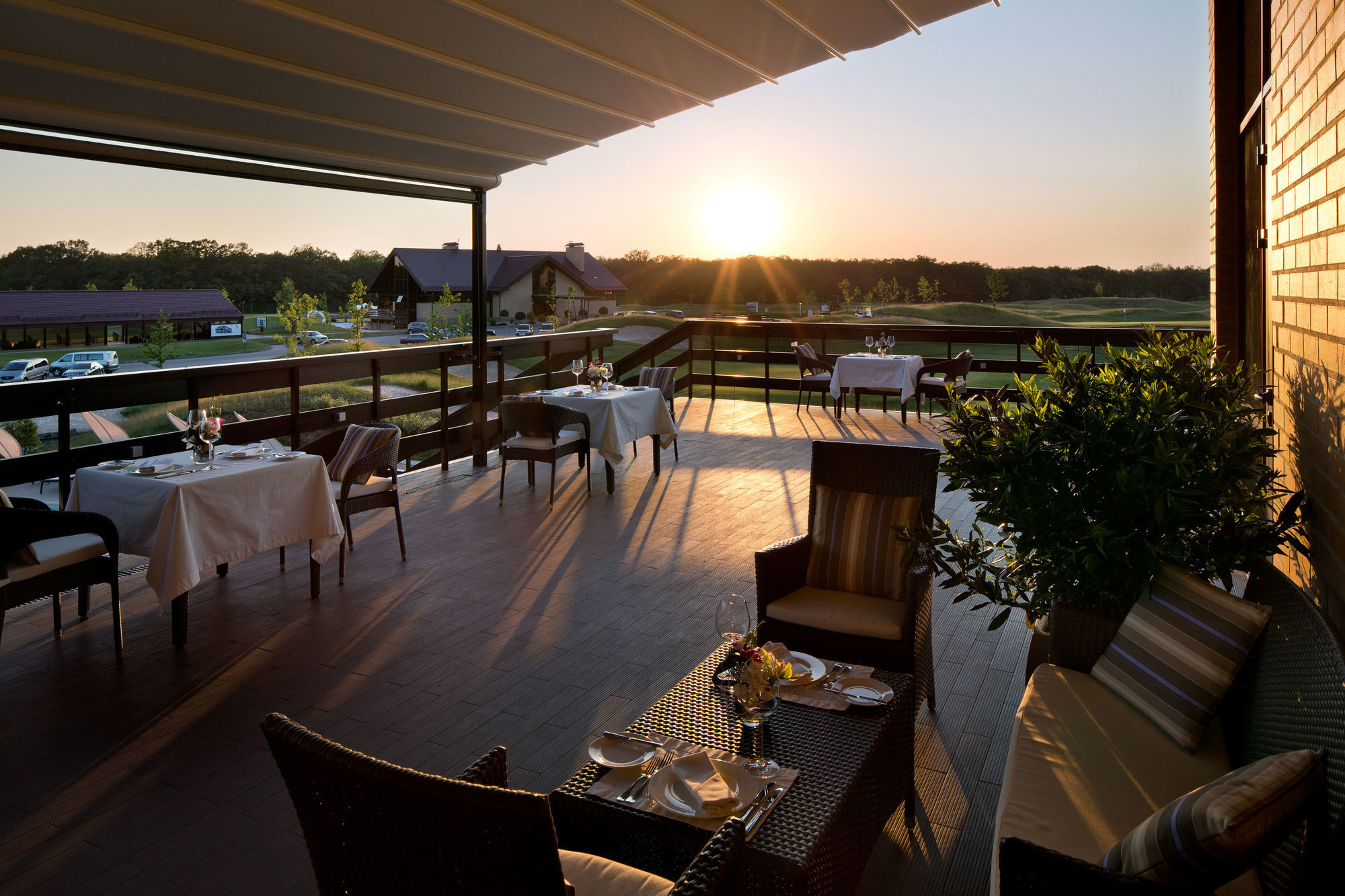 Superior Golf And Spa Resort Kharkiv Extérieur photo