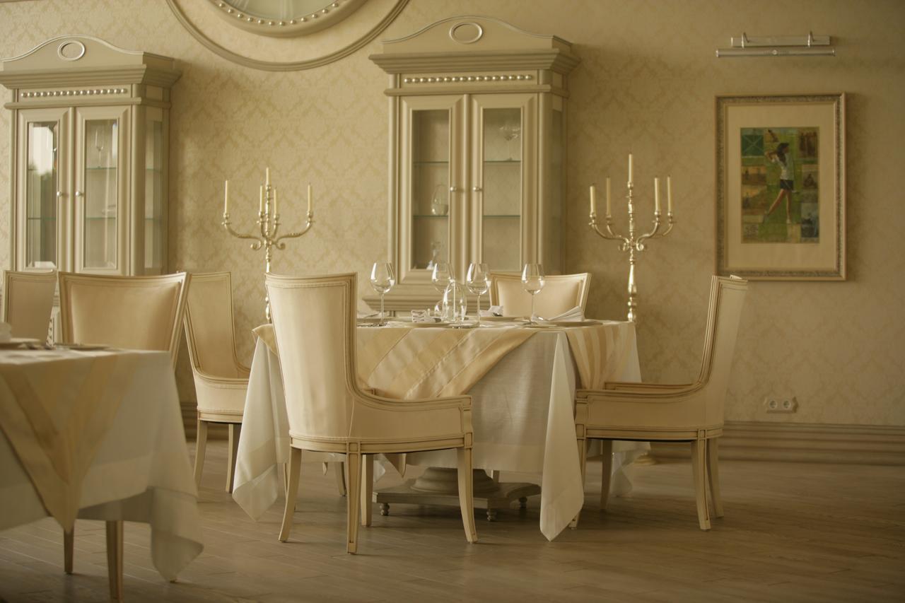 Superior Golf And Spa Resort Kharkiv Extérieur photo