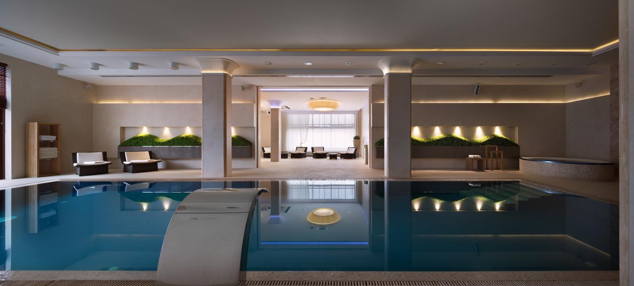Superior Golf And Spa Resort Kharkiv Extérieur photo