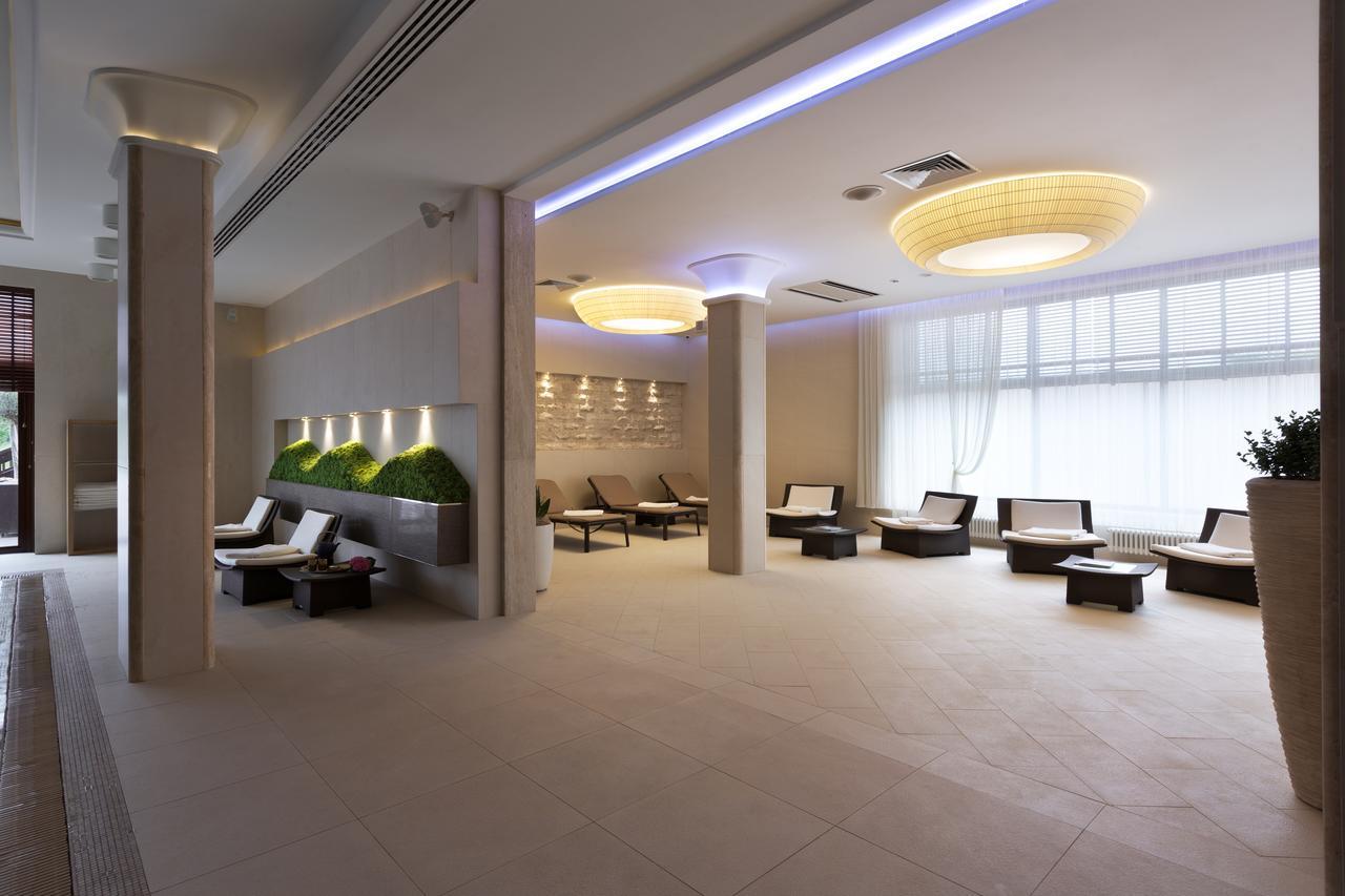 Superior Golf And Spa Resort Kharkiv Extérieur photo