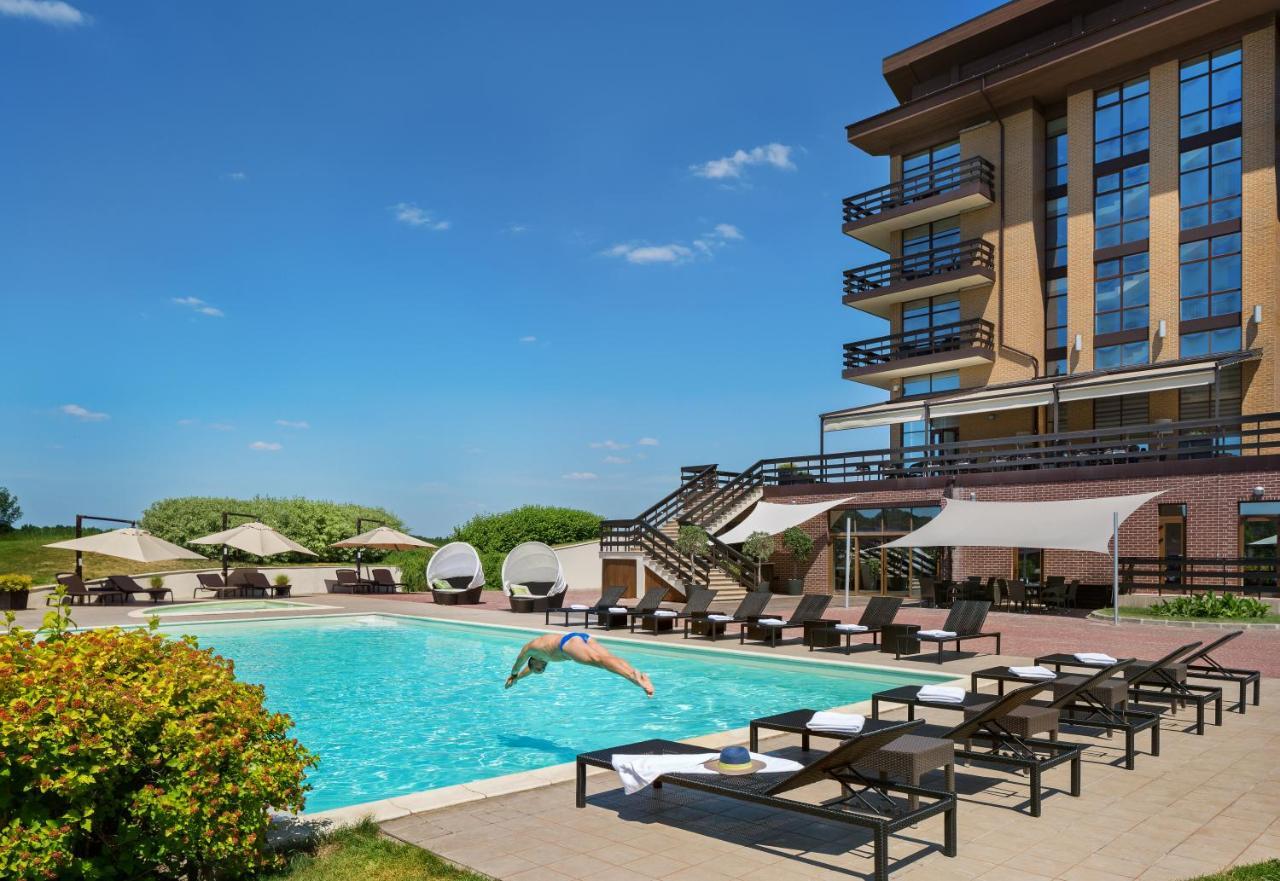 Superior Golf And Spa Resort Kharkiv Extérieur photo