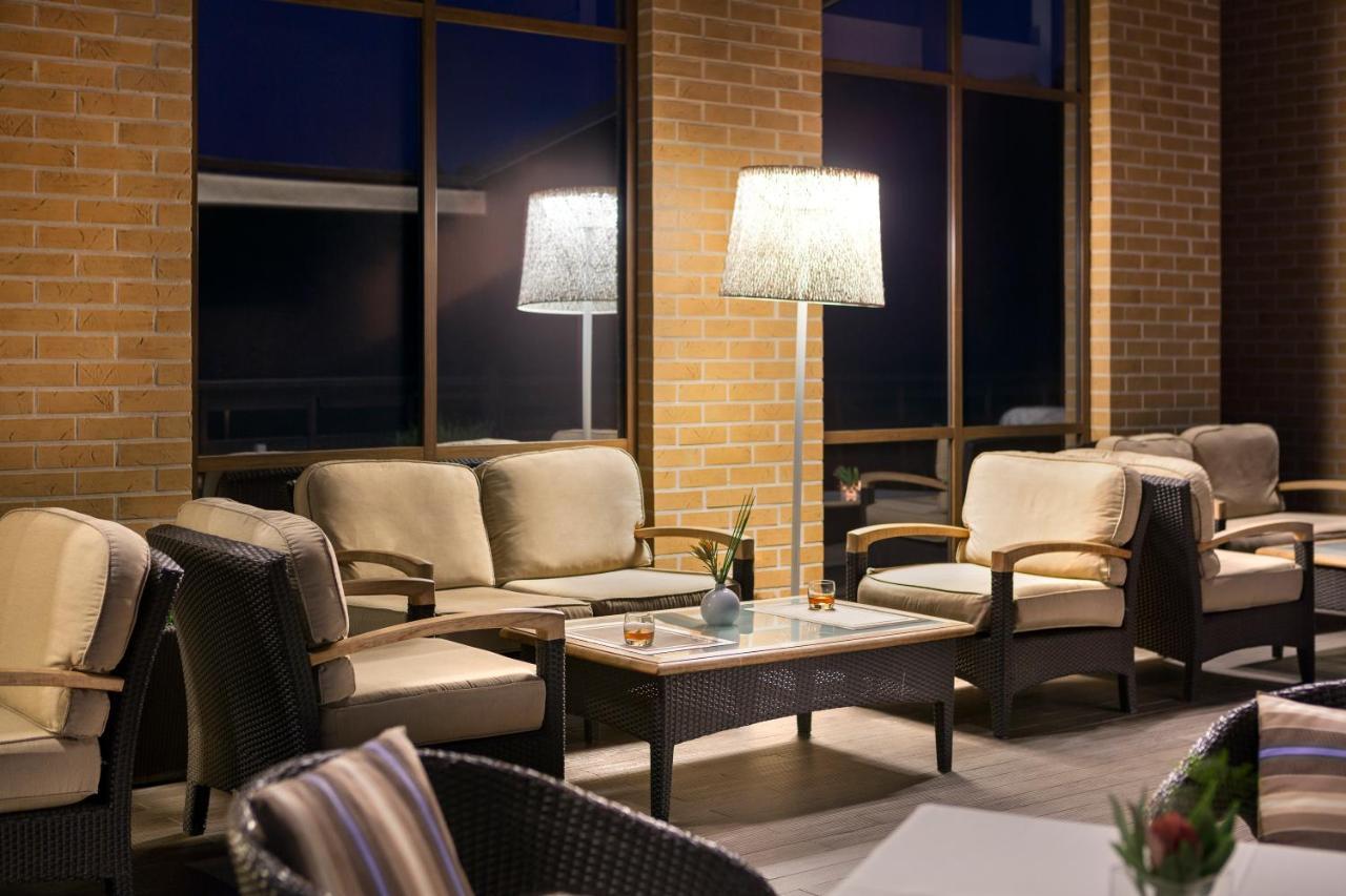 Superior Golf And Spa Resort Kharkiv Extérieur photo
