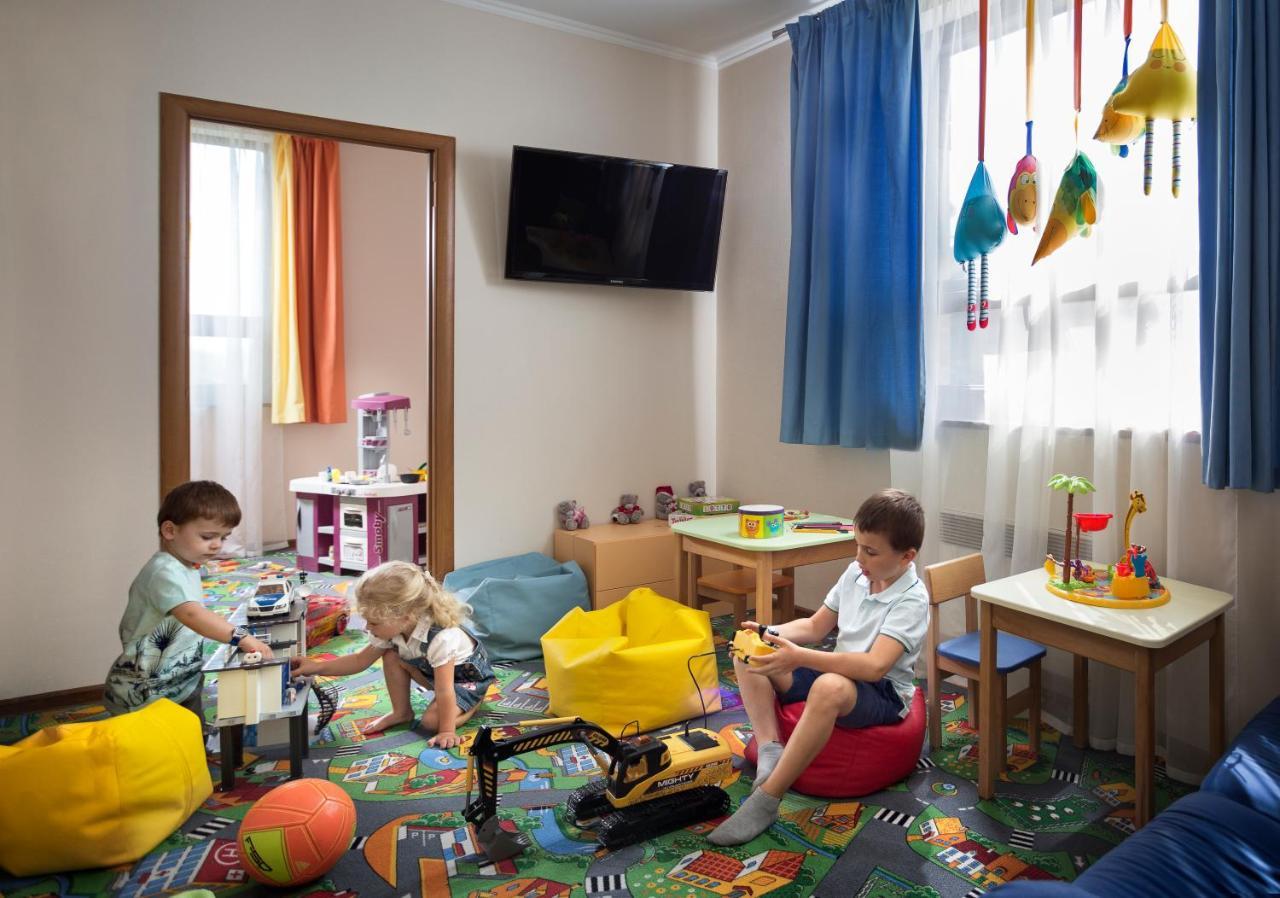Superior Golf And Spa Resort Kharkiv Extérieur photo