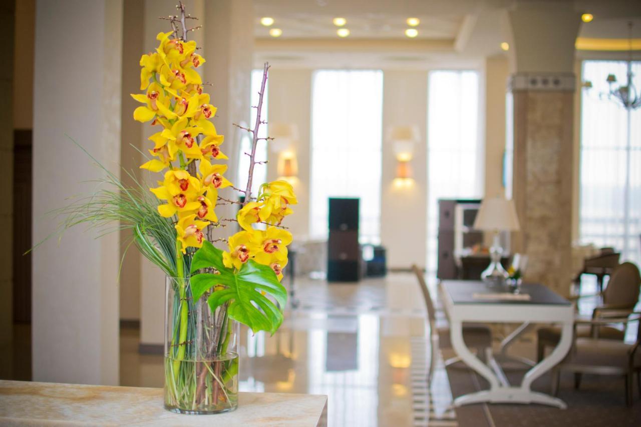 Superior Golf And Spa Resort Kharkiv Extérieur photo